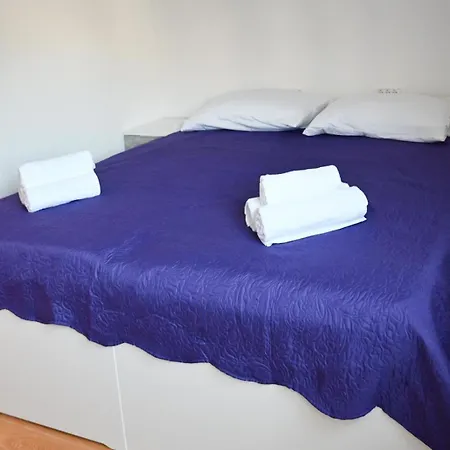 Abb Deluxe Apartment