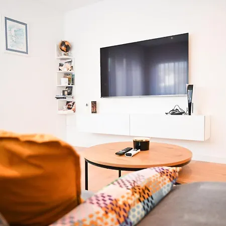 Abb Deluxe Podstrana