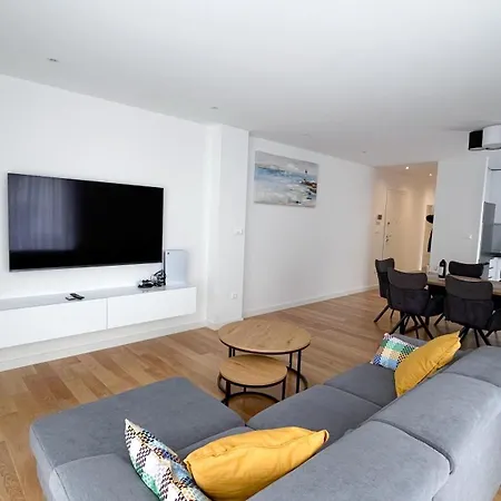 Abb Deluxe Apartment