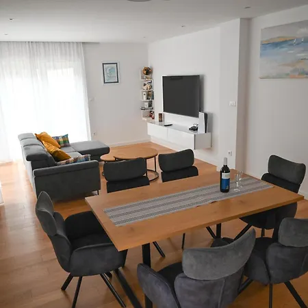 Abb Deluxe Apartment